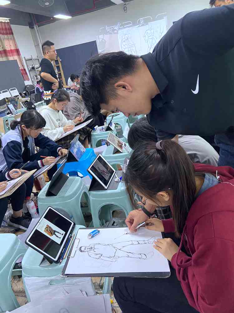 經(jīng)過(guò)廣州美術(shù)高考班圍墻魔鬼特訓(xùn)后的你們！聯(lián)考一定必勝，04