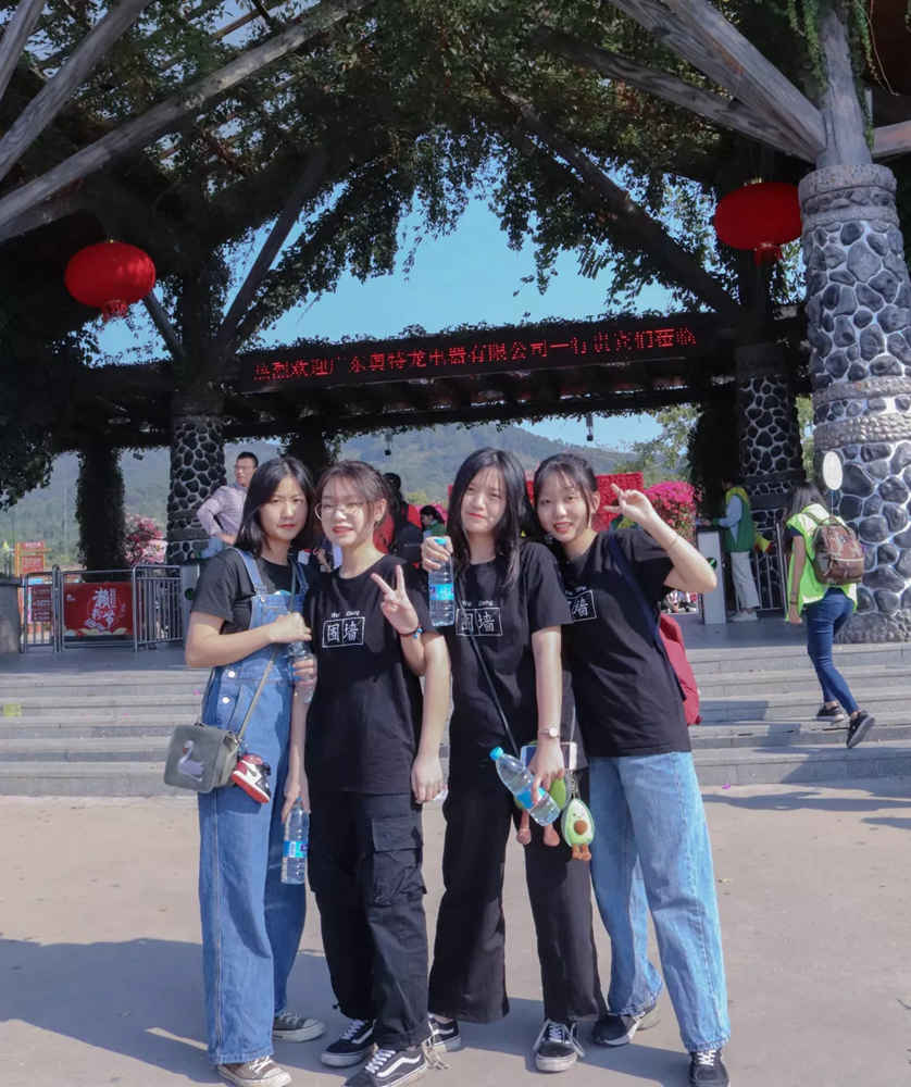 廣州圍墻畫室,廣州圍墻美術培訓,廣州畫室戶外活動,13