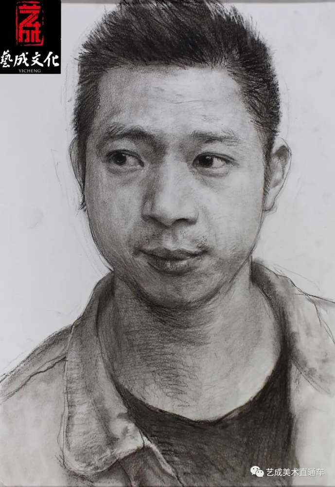 廣州美術高考班帶大家看看2021屆廣東藝成二模素描高分卷,70