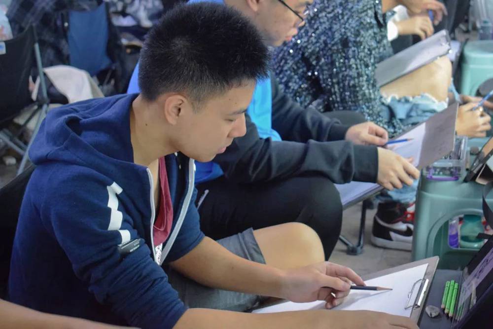 21屆廣州圍墻畫室【魔鬼特訓】—16小時挑戰一切不可能,15