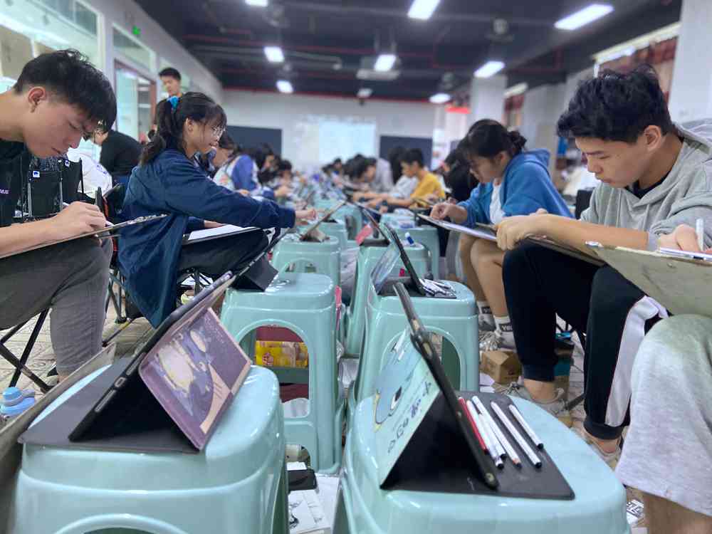 經(jīng)過(guò)廣州美術(shù)高考班圍墻魔鬼特訓(xùn)后的你們！聯(lián)考一定必勝，11