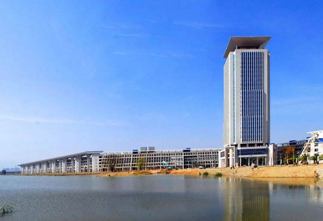 美術生注意!這70多所大學有文化單科限制,成績不達標不予錄取!圍墻畫室附圖7