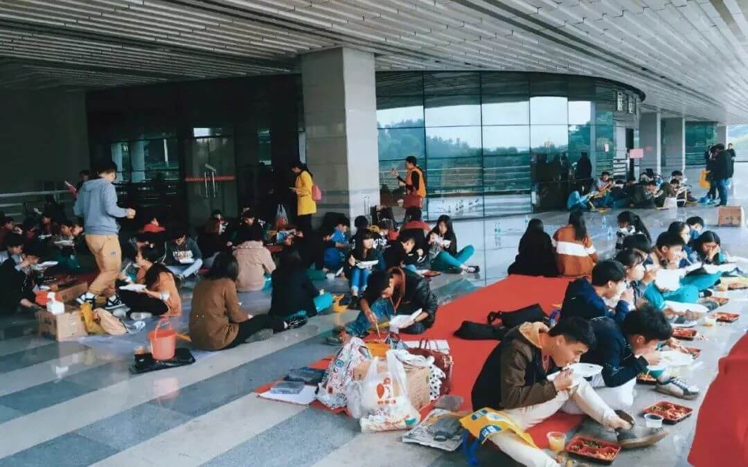 廣州畫室?？假Y訊：2021年?？既藬?shù)最新統(tǒng)計！廣美約2萬、最高超10萬人報考5