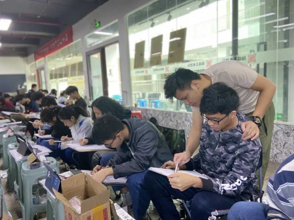 21屆廣州圍墻畫室【魔鬼特訓】—16小時挑戰一切不可能,23