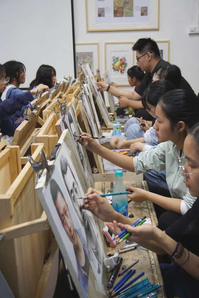 廣州美術高考班直擊二?！阕叩拿恳徊蕉妓銛?08