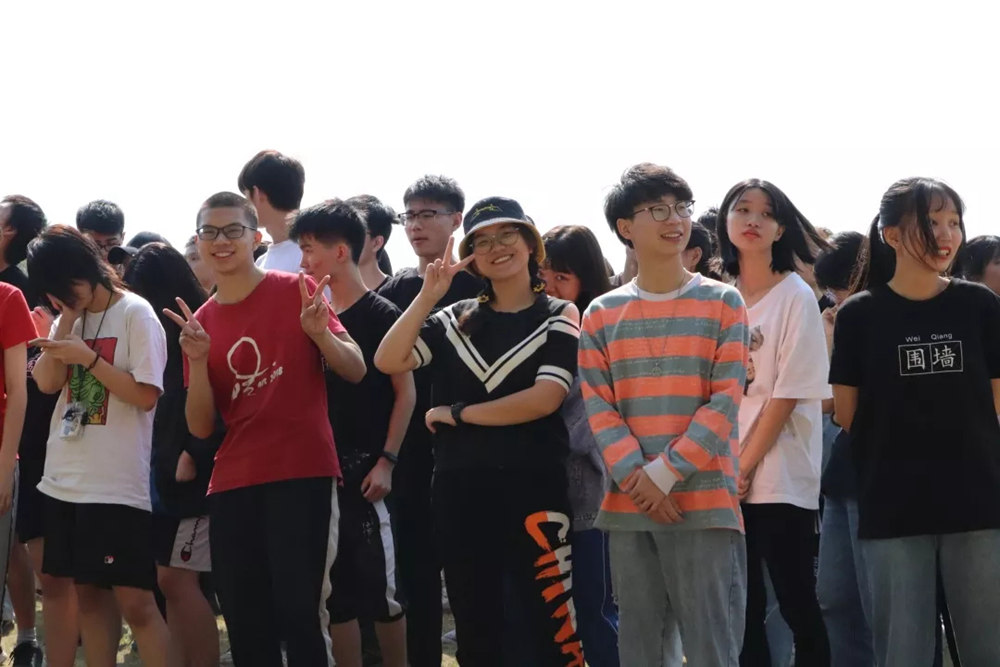 廣州圍墻畫室,廣州圍墻美術培訓,廣州畫室戶外活動,08