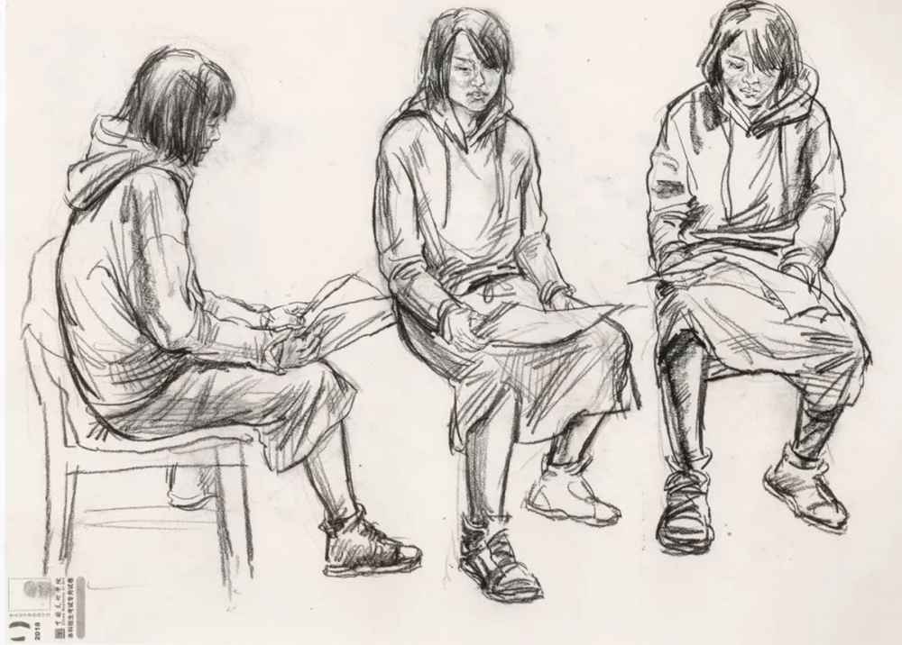 廣州美術(shù)高考班給咱精選了33幅中國美院往年速寫高分卷,13