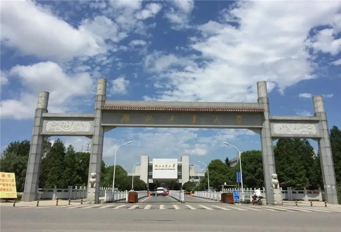 廣州美術高考班將承認聯考成績的83所院都整理處理了,75