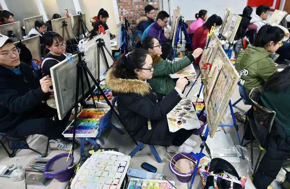 21年美術統考考多少才能通過?廣州美術高考班建議美術生要重視,17