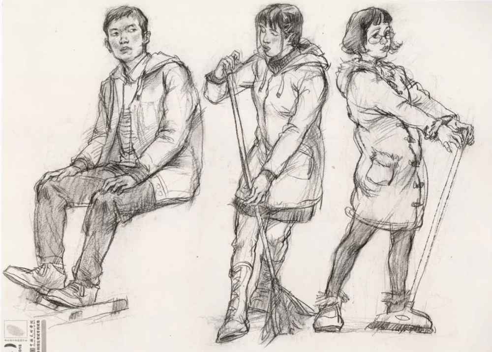 廣州美術(shù)高考班給咱精選了33幅中國美院往年速寫高分卷,15