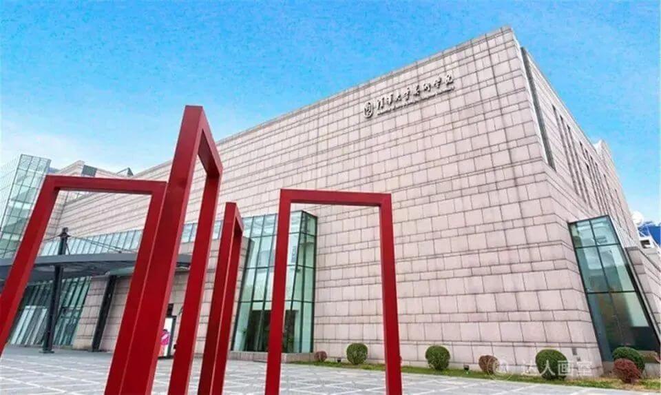 在九大美院上學(xué)是一種什么體驗?來看看他們怎么說!圖四