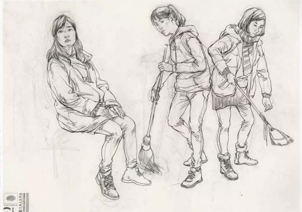 廣州美術(shù)高考班給咱精選了33幅中國美院往年速寫高分卷,23