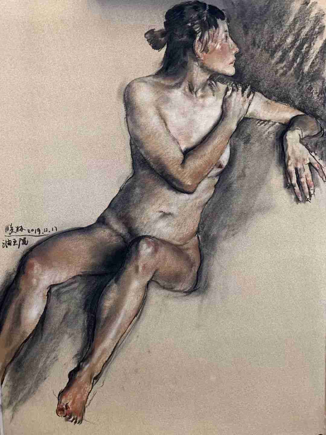 作為美術(shù)生，錯(cuò)過(guò)什么都不能錯(cuò)過(guò)九大美院各系教授的作品！圍墻畫室附圖5