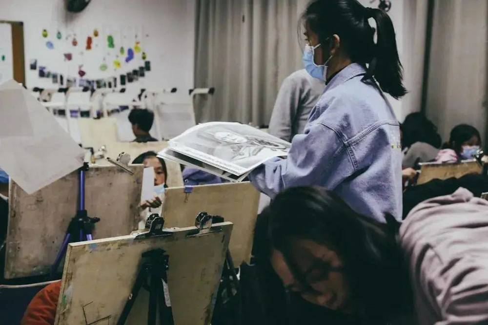 21年美術統考考多少才能通過?廣州美術高考班建議美術生要重視,03