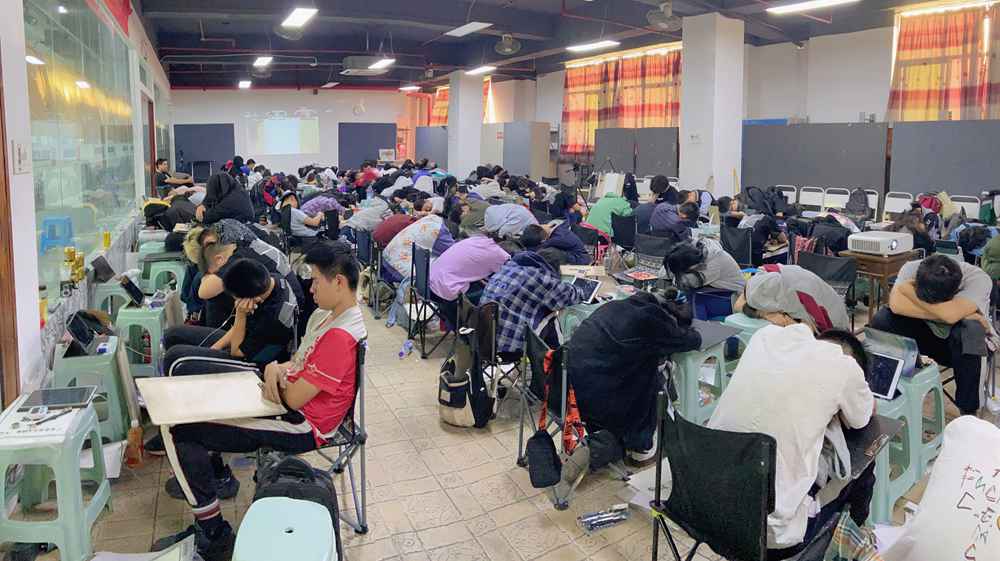 經(jīng)過(guò)廣州美術(shù)高考班圍墻魔鬼特訓(xùn)后的你們！聯(lián)考一定必勝，31